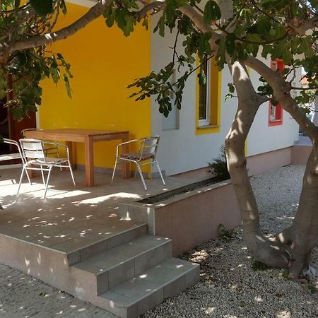 Apartamento Haus Zarko Vir Exterior foto