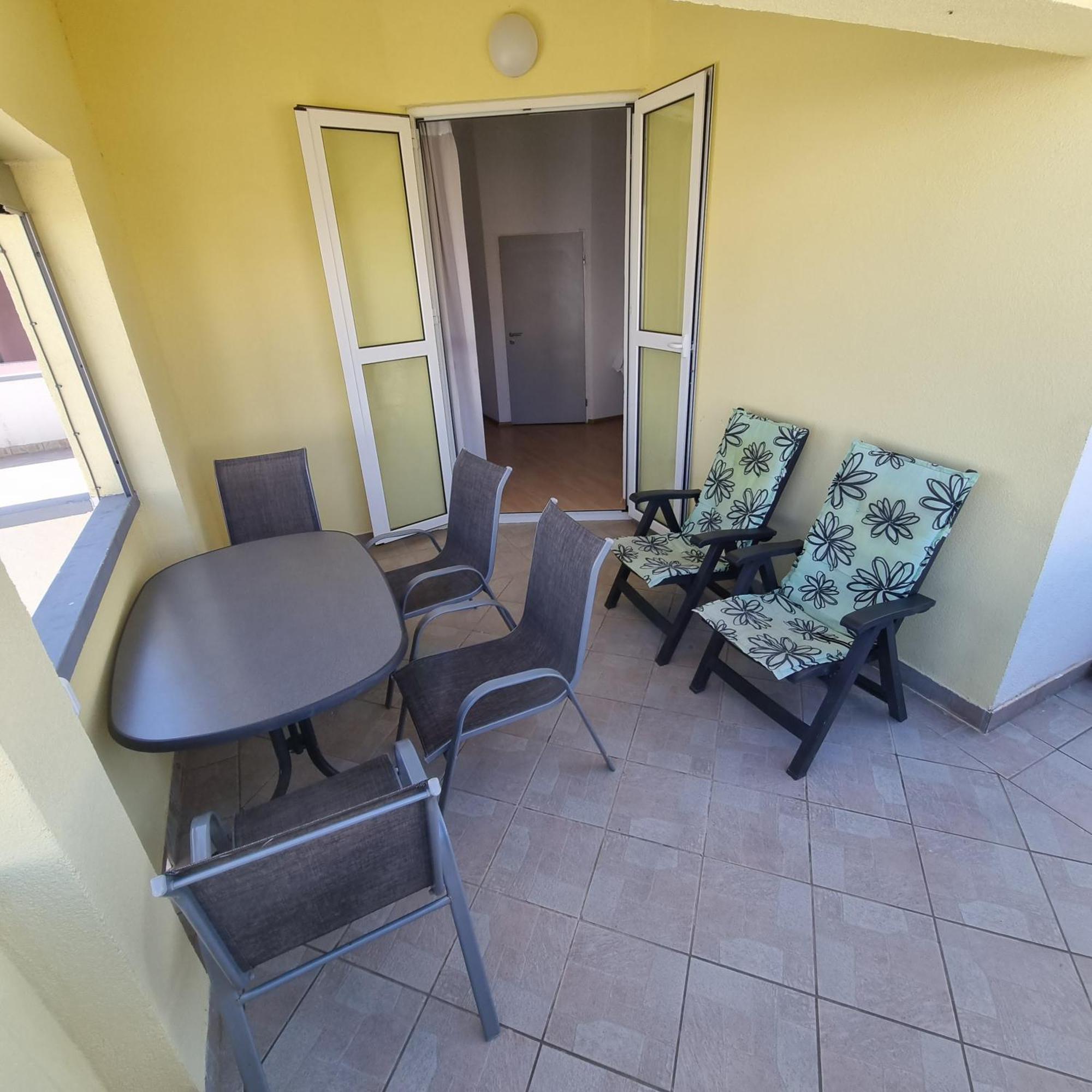 Apartamento Haus Zarko Vir Exterior foto