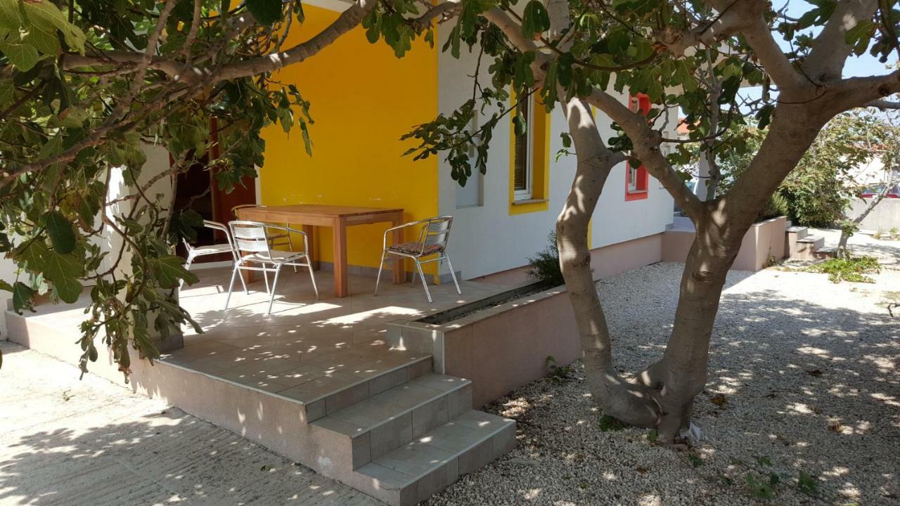Apartamento Haus Zarko Vir Exterior foto
