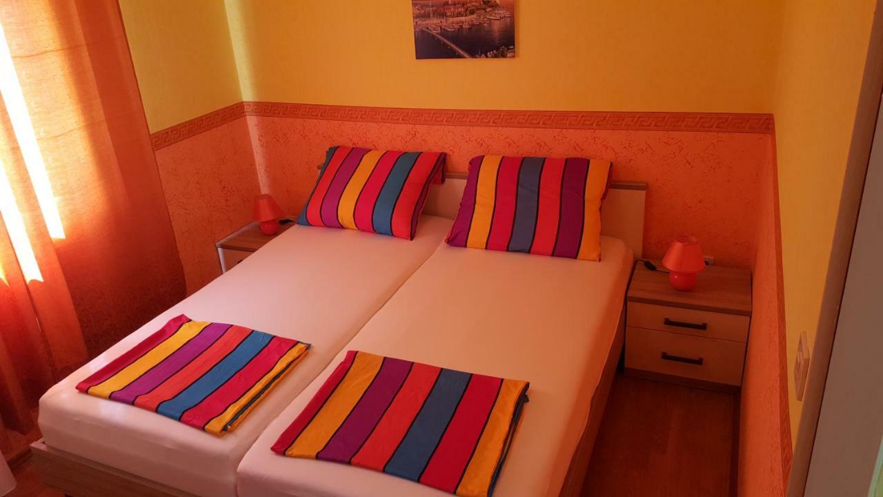 Apartamento Haus Zarko Vir Exterior foto